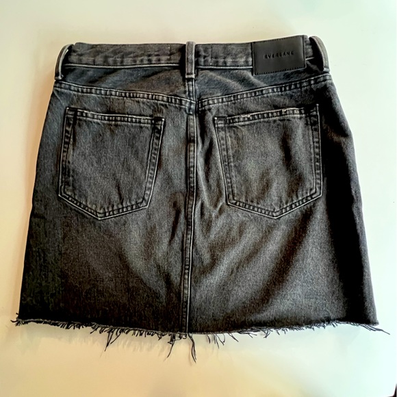 Everlane The Denim Skirt in Black - Picture 4 of 8